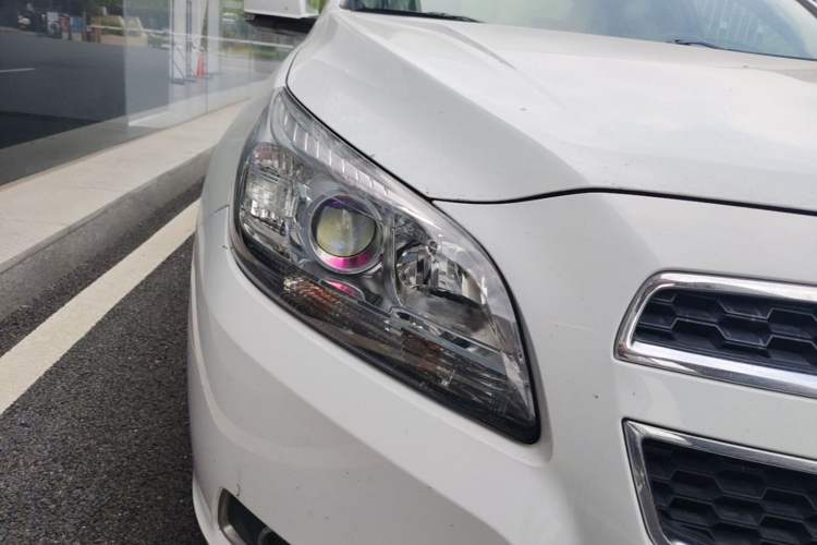 Used Chevrolet Malibu 2013 1.6T Automatic Comfort Edition Right Front Headlight