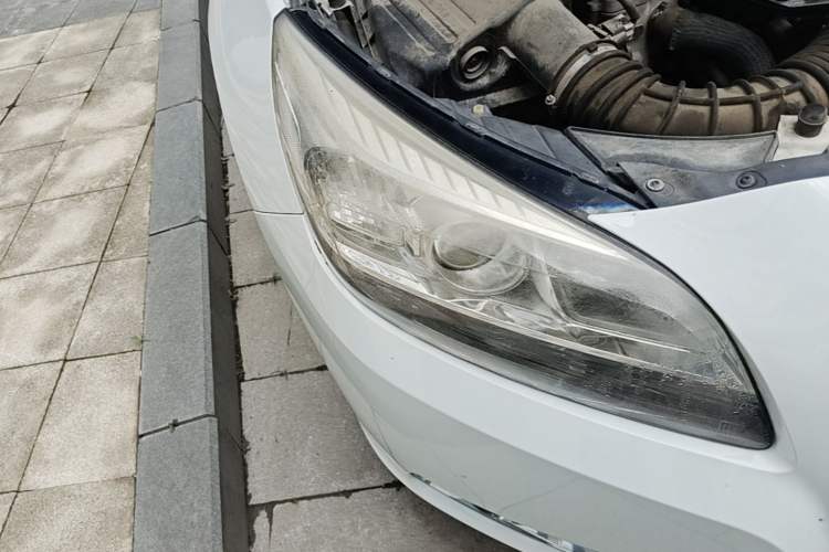 Used Chevrolet Malibu 2013 2.0L Automatic Luxury Edition Right Front Headlight
