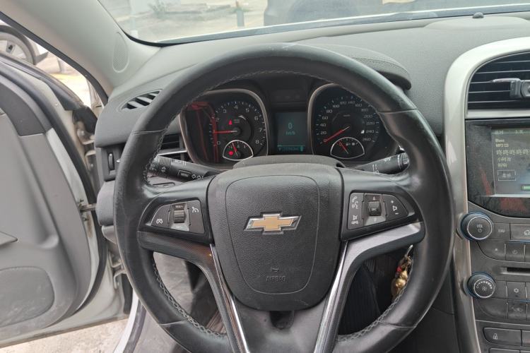 Used Chevrolet Malibu 2013 2.0L Automatic Luxury Edition Steering Wheel