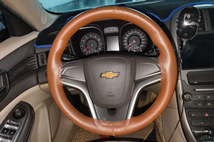 Used Chevrolet Malibu 2013 2.0L Automatic Comfort Edition Steering Wheel
