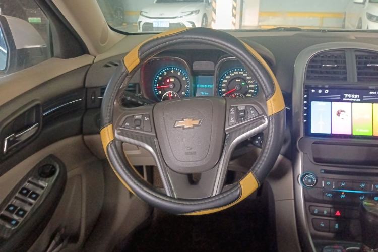Used Chevrolet Malibu 2013 2.4L Automatic Luxury Edition Steering Wheel