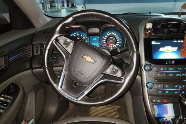 Used Chevrolet Malibu 2013 2.0L Automatic Luxury Edition Steering Wheel