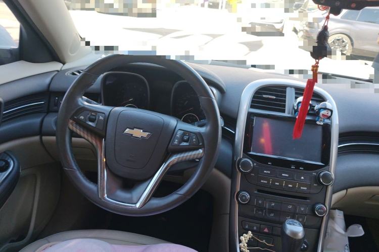 Used Chevrolet Malibu 2013 2.0L Automatic Luxury Edition Steering Wheel