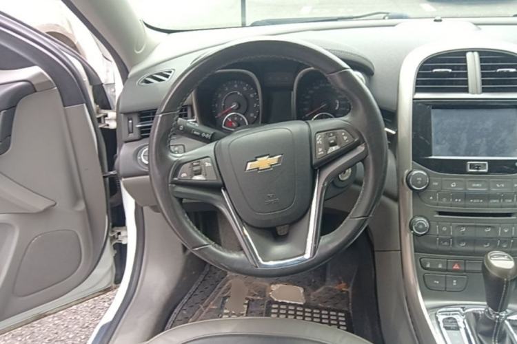 Used Chevrolet Malibu 2013 2.0L Automatic Luxury Edition Steering Wheel