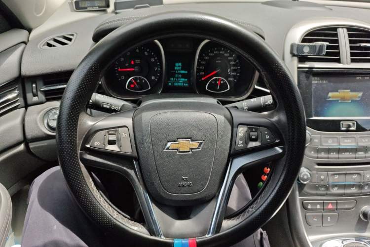 Used Chevrolet Malibu 2013 2.4L Automatic Luxury Edition Steering Wheel