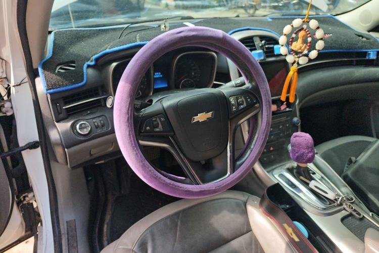 Used Chevrolet Malibu 2013 2.4L Automatic Luxury Edition Steering Wheel
