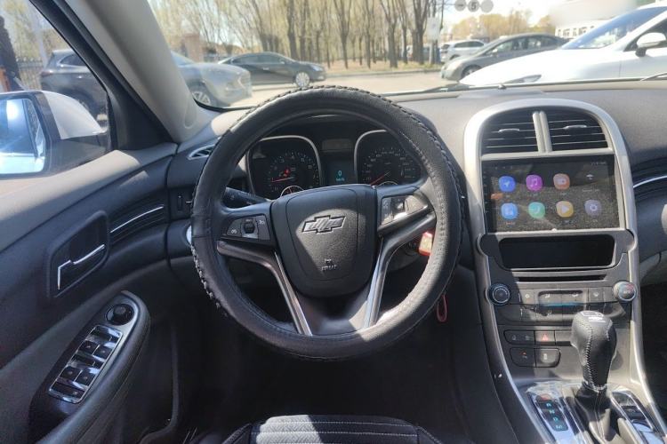 Used Chevrolet Malibu 2013 2.0L Automatic Luxury Edition Steering Wheel