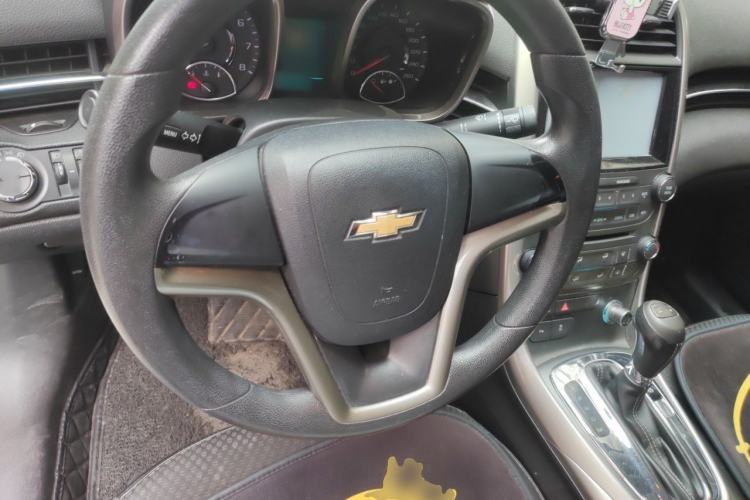 Used Chevrolet Malibu 2013 1.6T Automatic Comfort Edition Steering Wheel