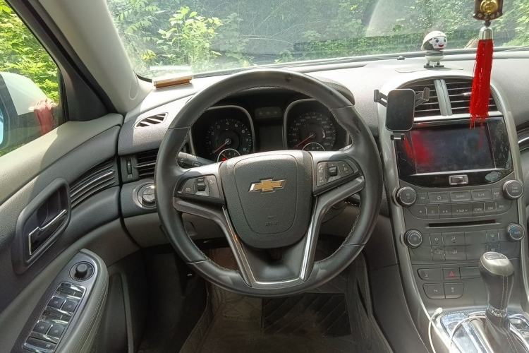 Used Chevrolet Malibu 2013 2.0L Automatic Luxury Edition Steering Wheel