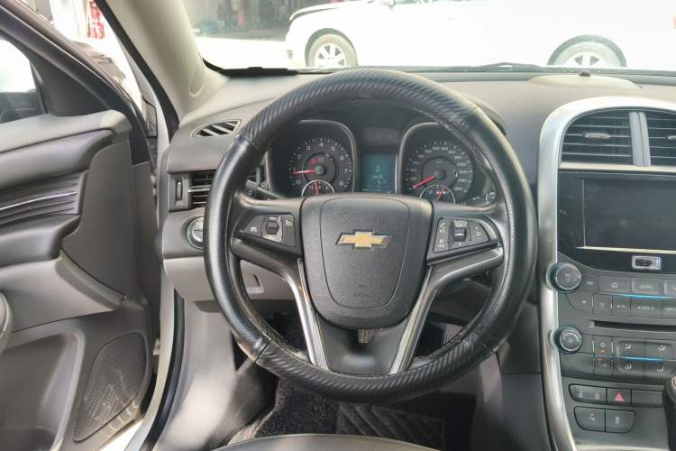 Used Chevrolet Malibu 2013 2.0L Automatic Luxury Edition Steering Wheel