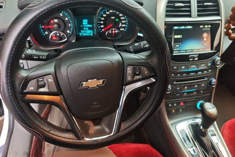Used Chevrolet Malibu 2013 2.0L Automatic Luxury Edition Steering Wheel