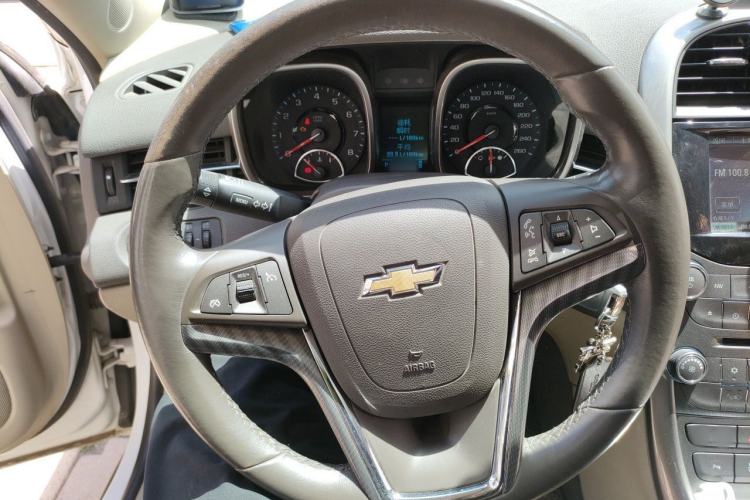 Used Chevrolet Malibu 2013 2.0L Automatic Luxury Edition Steering Wheel