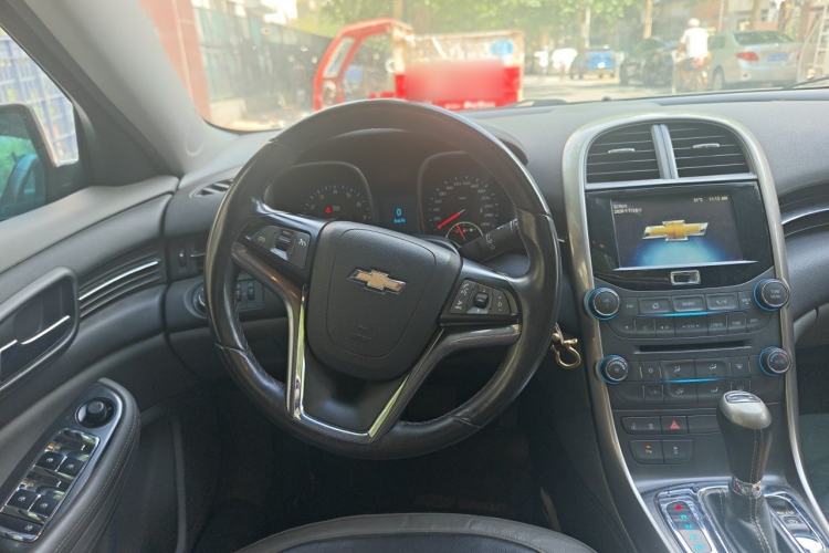 Used Chevrolet Malibu 2013 2.0L Automatic Luxury Edition Steering Wheel