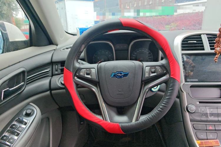 Used Chevrolet Malibu 2013 2.0L Automatic Luxury Edition Steering Wheel