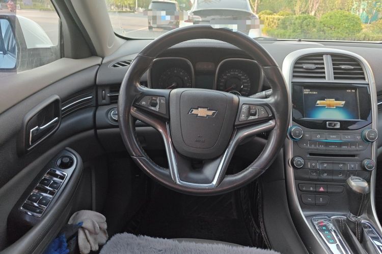 Used Chevrolet Malibu 2013 2.0L Automatic Luxury Edition Steering Wheel