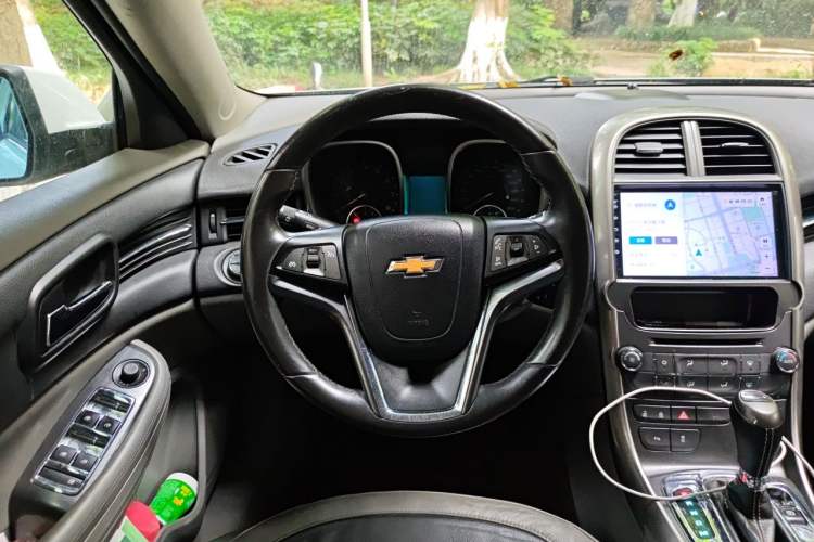 Used Chevrolet Malibu 2013 2.0L Automatic Luxury Edition Steering Wheel