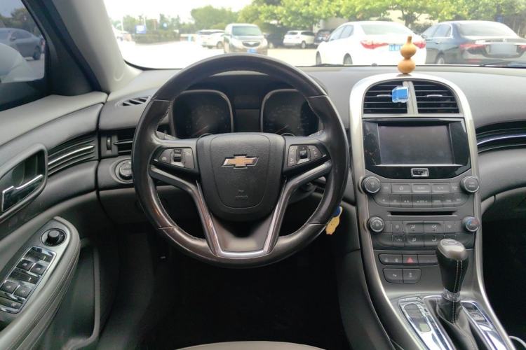 Used Chevrolet Malibu 2013 2.0L Automatic Luxury Edition Steering Wheel
