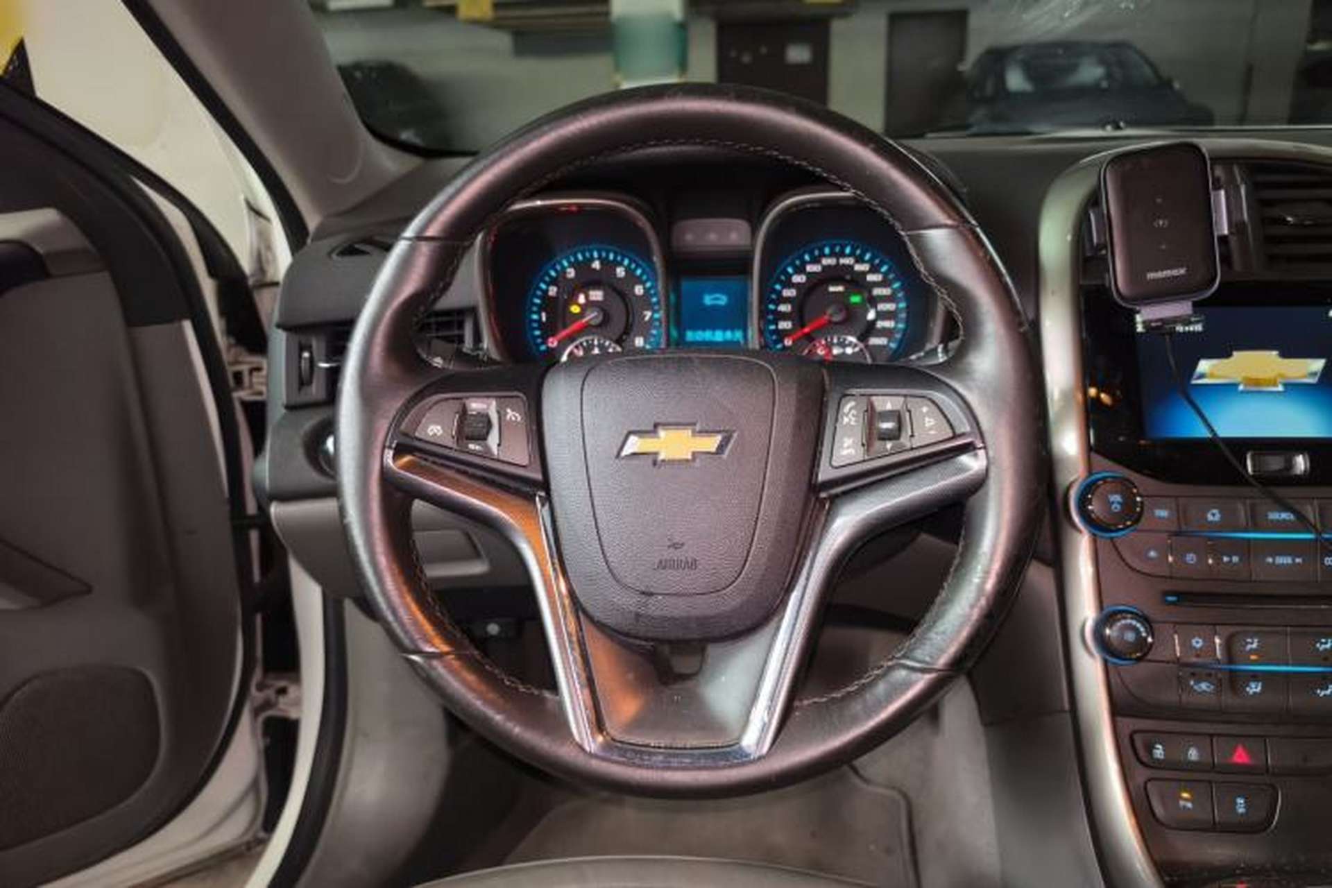 Used Chevrolet Malibu 2013 2.0L Automatic Comfort Edition Steering Wheel