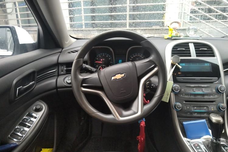 Used Chevrolet Malibu 2013 1.6T Automatic Comfort Edition Steering Wheel