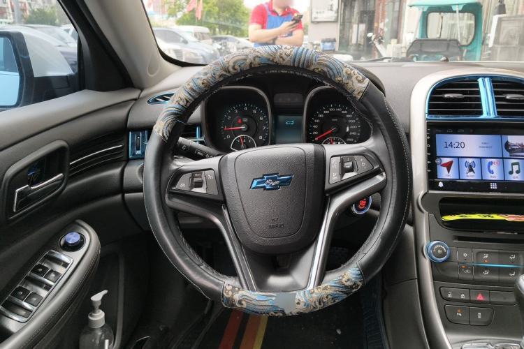 Used Chevrolet Malibu 2013 2.4L Automatic Luxury Edition Steering Wheel