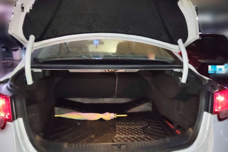 Used Chevrolet Malibu 2013 2.0L Automatic Luxury Edition Trunk