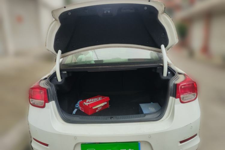 Used Chevrolet Malibu 2013 1.6T Automatic Comfort Edition Trunk