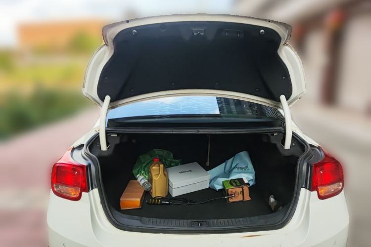 Used Chevrolet Malibu 2013 2.0L Automatic Luxury Edition Trunk