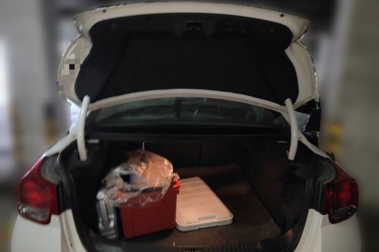 Used Chevrolet Malibu 2013 1.6T Automatic Comfort Edition Trunk