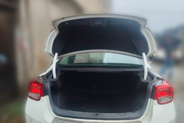 Used Chevrolet Malibu 2013 1.6T Automatic Comfort Edition Trunk