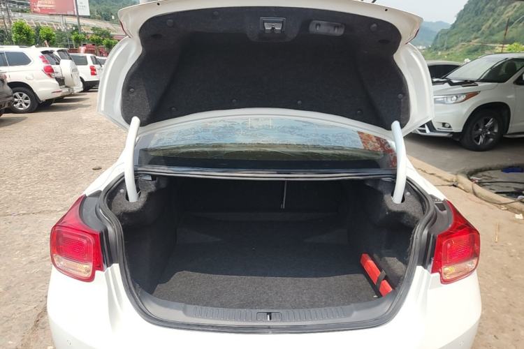 Used Chevrolet Malibu 2013 2.0L Automatic Luxury Edition Trunk