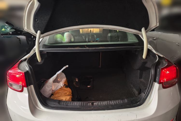 Used Chevrolet Malibu 2013 2.0L Automatic Comfort Edition Trunk