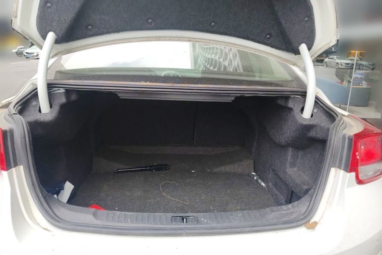 Used Chevrolet Malibu 2013 1.6T Automatic Comfort Edition Trunk