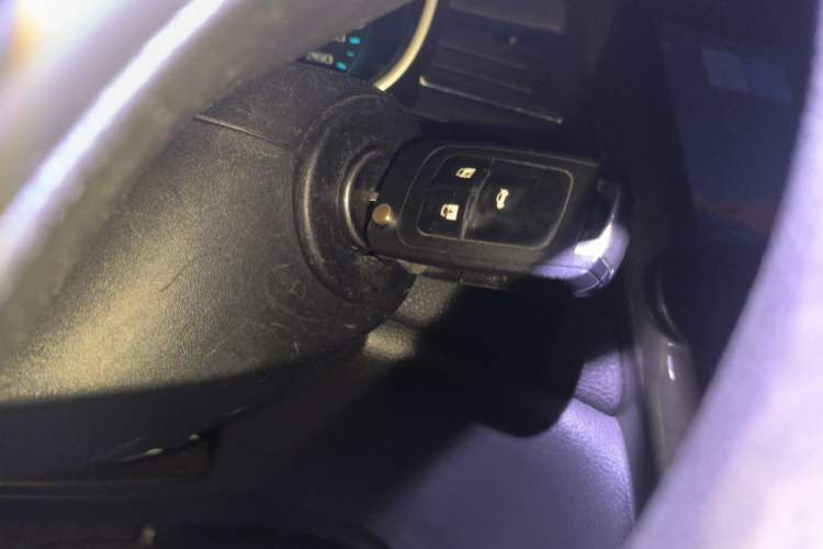 Used Chevrolet Malibu 2013 1.6T Automatic Comfort Edition Vehicle Key