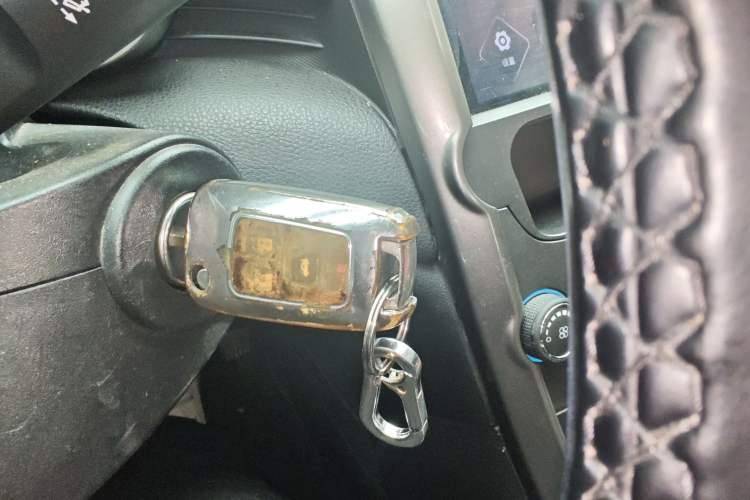 Used Chevrolet Malibu 2013 1.6T Automatic Comfort Edition Vehicle Key