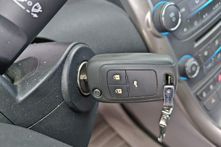 Used Chevrolet Malibu 2013 2.0L Automatic Luxury Edition Vehicle Key
