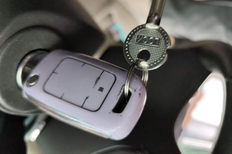 Used Chevrolet Malibu 2013 2.0L Automatic Luxury Edition Vehicle Key