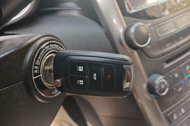 Used Chevrolet Malibu 2013 1.6T Automatic Comfort Edition Vehicle Key