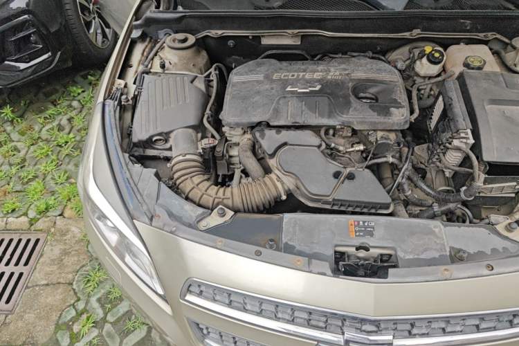 Used Chevrolet Malibu 2013 2.4L Automatic Luxury Edition Engine Bay Right