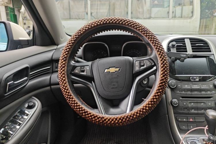 Used Chevrolet Malibu 2013 2.4L Automatic Luxury Edition Steering Wheel