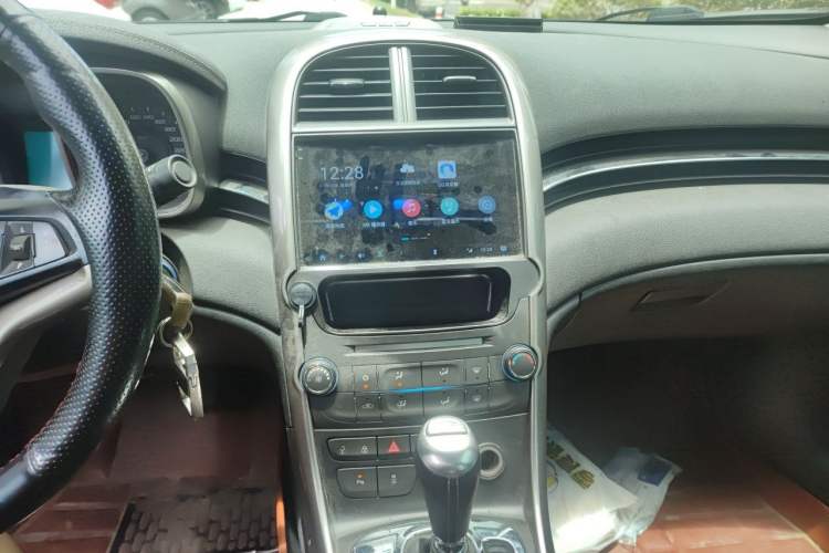 Used Chevrolet Malibu 2014 1.6T Automatic Luxury Edition Audio And AC Panel