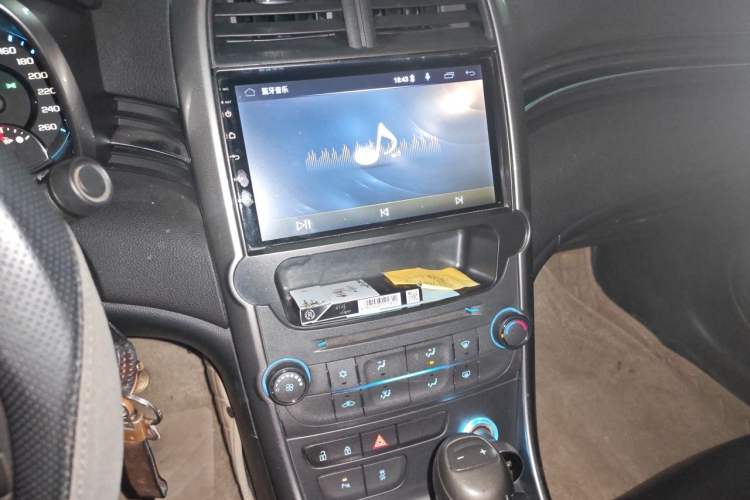 Used Chevrolet Malibu 2014 1.6T Automatic Comfort Edition Audio And AC Panel