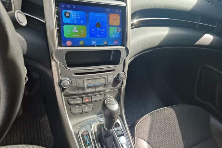 Used Chevrolet Malibu 2014 1.6T Automatic Comfort Edition Audio And AC Panel