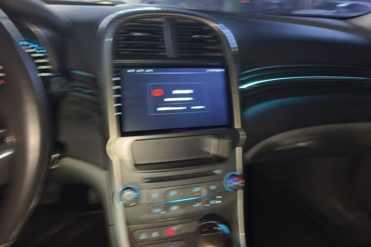 Used Chevrolet Malibu 2014 2.4L Automatic Luxury Edition Audio And AC Panel