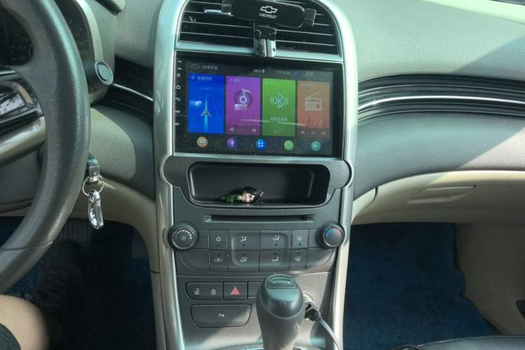 Used Chevrolet Malibu 2014 2.0L Automatic Comfort Edition Audio And AC Panel