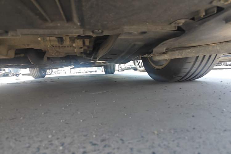 Used Chevrolet Malibu 2014 2.0L Automatic Comfort Edition Chassis Front Left