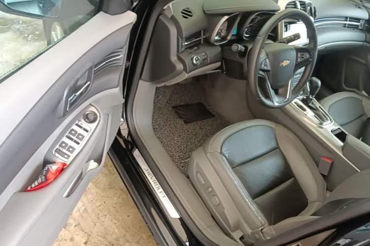 Used Chevrolet Malibu 2014 2.4L Automatic Luxury Edition Driver Seat