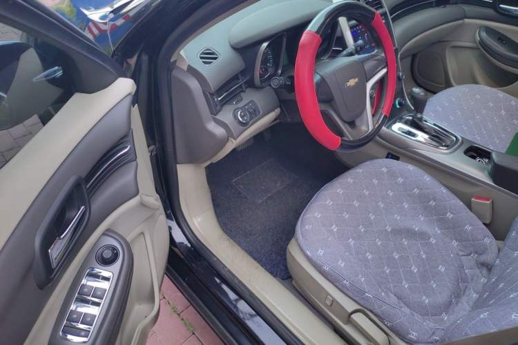 Used Chevrolet Malibu 2014 2.0L Automatic Comfort Edition Driver Seat