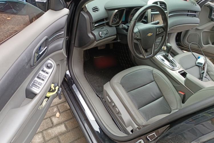 Used Chevrolet Malibu 2014 2.0L Automatic Luxury Edition Driver Seat