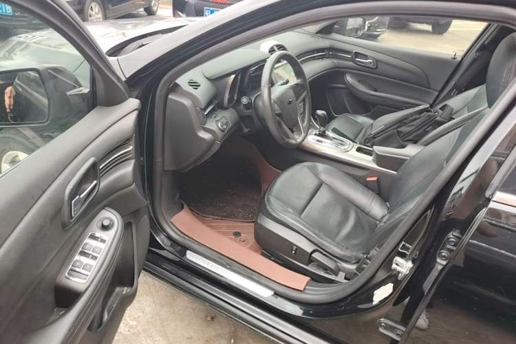 Used Chevrolet Malibu 2014 1.6T Automatic Comfort Edition Driver Seat