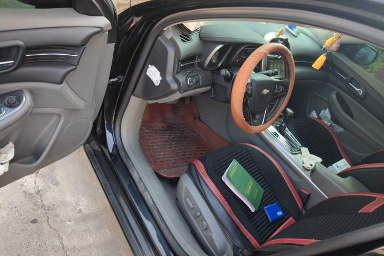 Used Chevrolet Malibu 2014 2.0L Automatic Luxury Edition Driver Seat